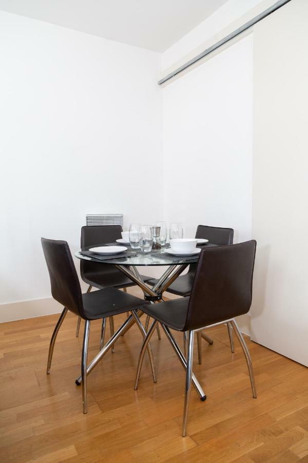 Serviced Apartment In Liverpool City Centre - Free Parking - Balcony - By Happy Days Экстерьер фото